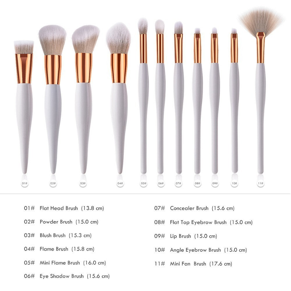 Imported nylon white frosted bristles on a powder brush from What Makeup Brush se