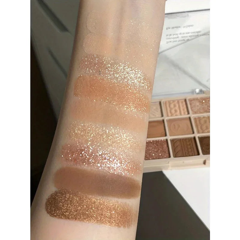 9-Color Eyeshadow Palette with matte and shimmer shades.