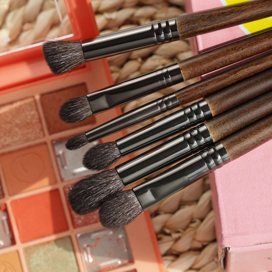 Handcrafted Solid Wood Handle Wool Makeup Brushes – Artistry in Every Sweep - Beauty Unstoppable Makeup Brush Set